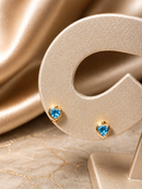 Brinco Coração com Ponto de Luz – Semijoia Banhada a Ouro 18K