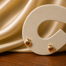 Brinco Maçã com Ponto de Luz – Semijoia Banhada a Ouro 18K