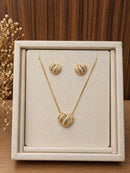 Conjunto Coração Ondulado com Brilho Elegante Folheado a Ouro 18K