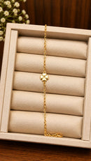 Pulseira Trevo Kids Dourada Folheada a Ouro 18K