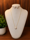 Conjunto Coração Cravejado Dourado Folheado a Ouro 18K