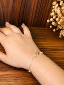 Pulseira Pérolas com Borboleta Folheada a Ouro 18K
